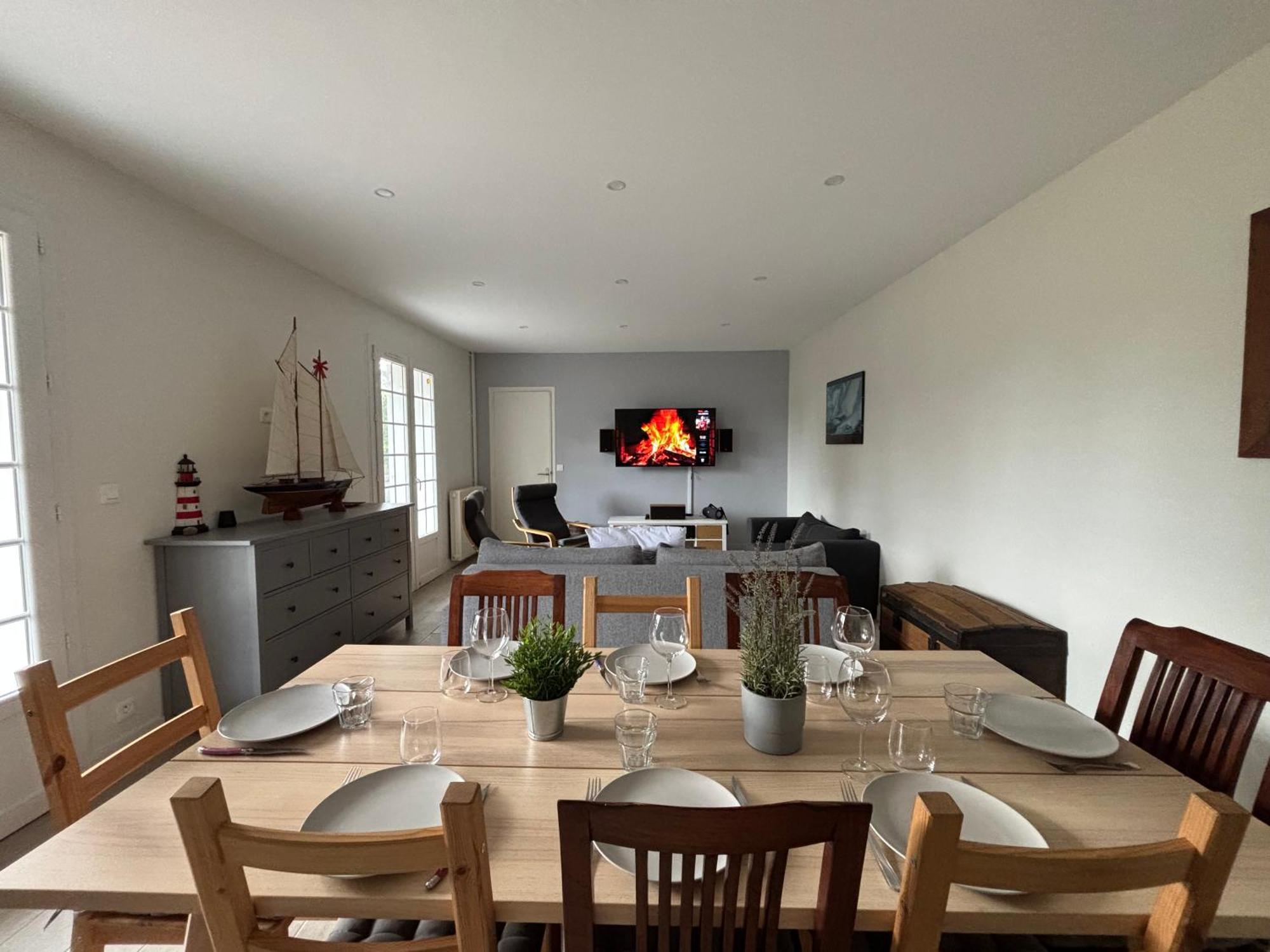 La Fromagerie Maison Lumineuse Et Spacieuse Beau Sejour 5 Ch Grand Jardin Clos 5Mn A Pied Commerces 10 Mn Plage Omaha Beach Proche Plages Du Debarquement Trevieres Buitenkant foto
